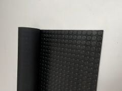 3 Mm Puanlı Siyah Lastik Levha (En: 1,20 Metre x Boy: 1 Metre)